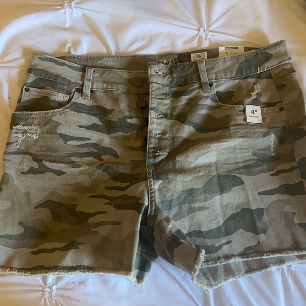 NWT Camo Shorts